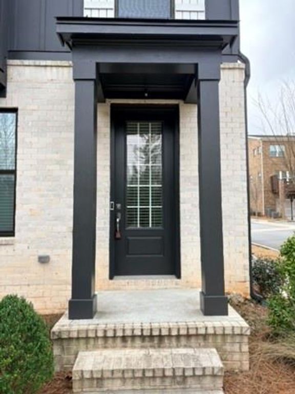 108 Caravelle Ln, Alpharetta, GA 30005