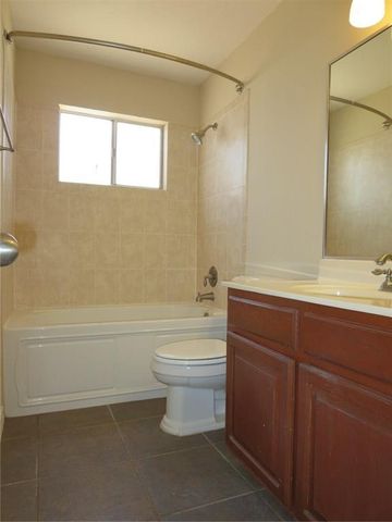 10807 Elkhart Drive, El Paso, TX 79935