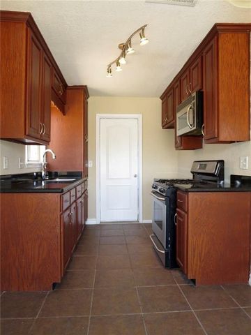 10807 Elkhart Drive, El Paso, TX 79935