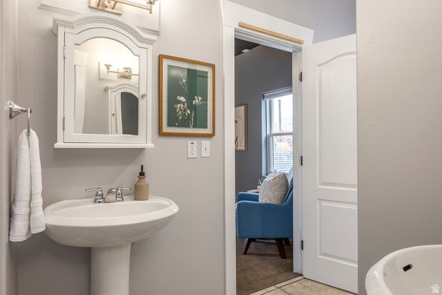 222 N 200 W, Salt Lake City, UT 84103