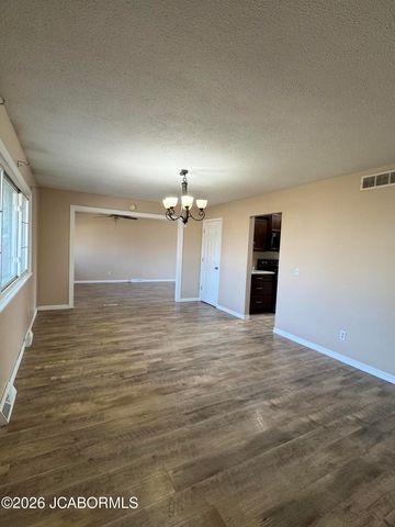 6735 N NELSON DRIVE, Columbia, MO 65202