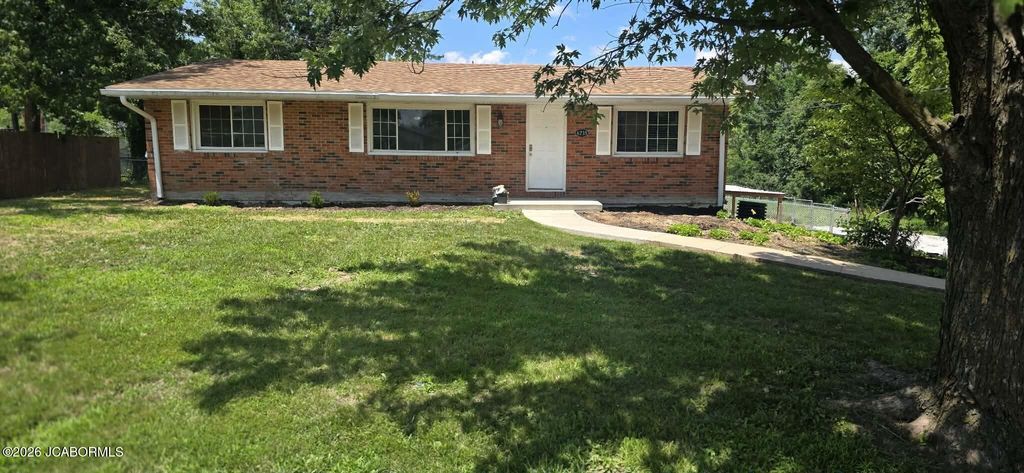 6735 N NELSON DRIVE, Columbia, MO 65202