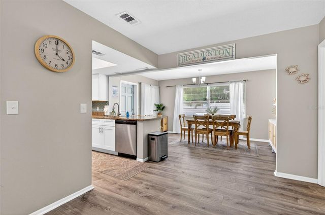 3009 22ND AVENUE W, Bradenton, FL 34205