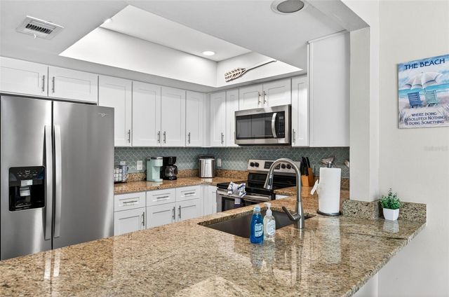 3009 22ND AVENUE W, Bradenton, FL 34205