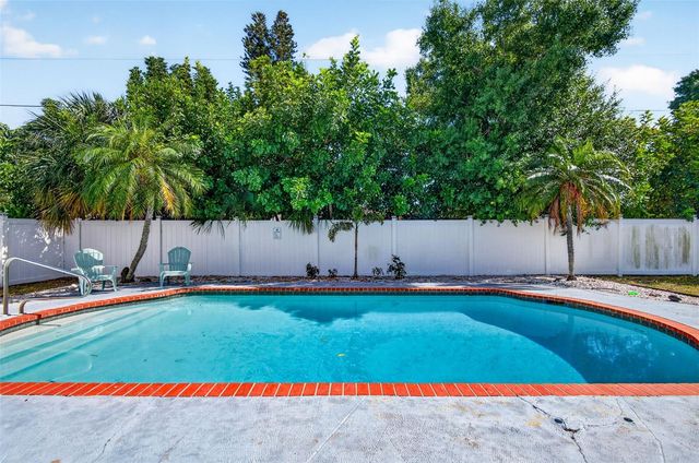 3009 22ND AVENUE W, Bradenton, FL 34205