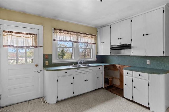 205 Triplett Street, Jonesville, NC 28642