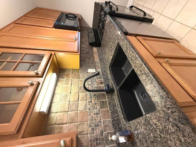 1515 E Churchill Drive 205, Palatine, IL 60074