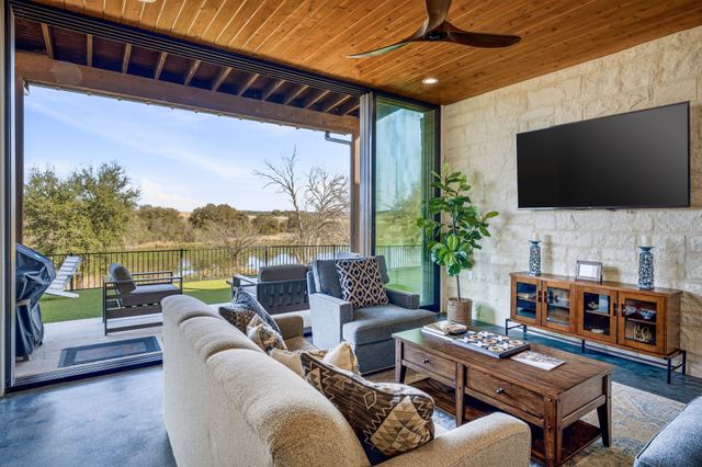 380 Ryan Joe Circle, Iredell, TX 76649