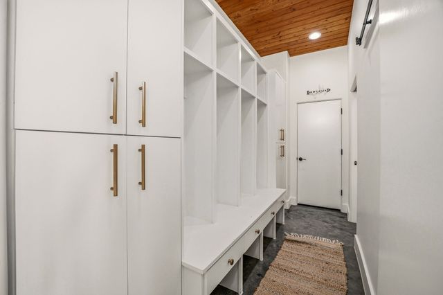 380 Ryan Joe Circle, Iredell, TX 76649