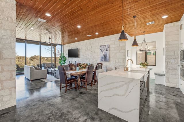 380 Ryan Joe Circle, Iredell, TX 76649