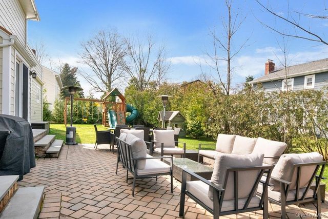 21 Elmridge Drive, Scarsdale, NY 10583