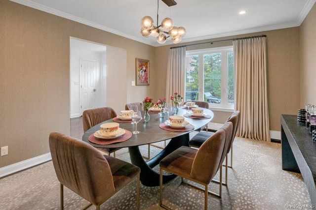21 Elmridge Drive, Scarsdale, NY 10583