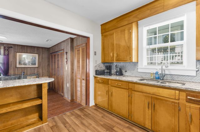 26 Alberta Avenue, Charleston, SC 29403