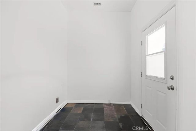 8621 Keokuk, Winnetka, CA 91306