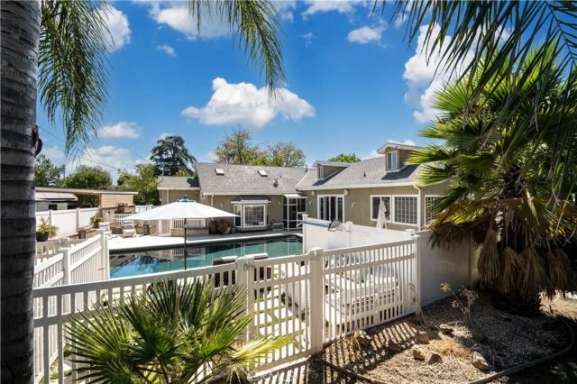 8621 Keokuk, Winnetka, CA 91306