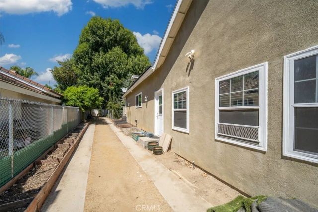 8621 Keokuk, Winnetka, CA 91306