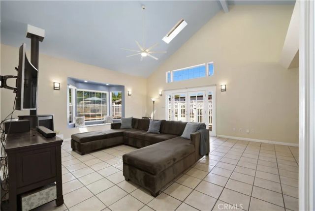 8621 Keokuk, Winnetka, CA 91306