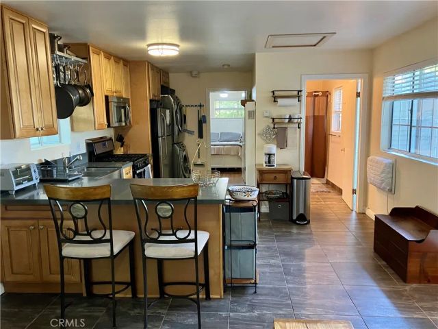 8621 Keokuk, Winnetka, CA 91306
