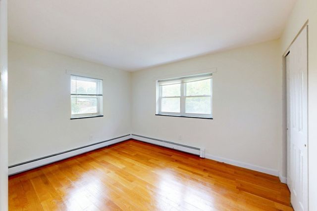 89 Walnut St 5, Newton, MA 02460