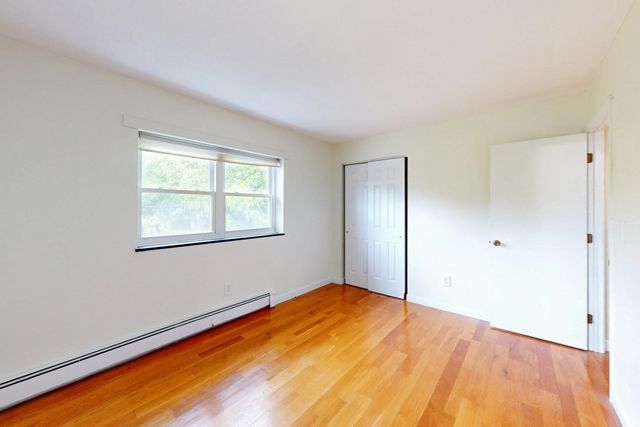 89 Walnut St 5, Newton, MA 02460