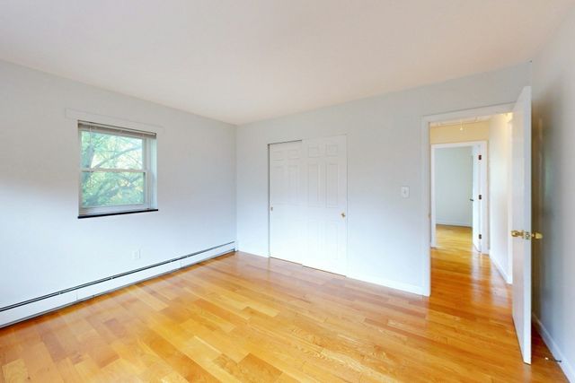 89 Walnut St 5, Newton, MA 02460