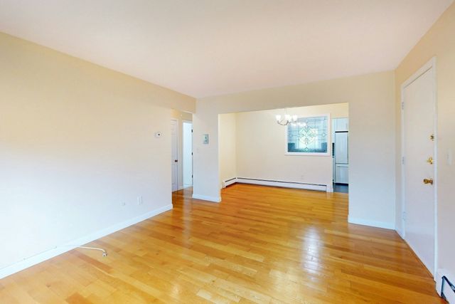 89 Walnut St 5, Newton, MA 02460