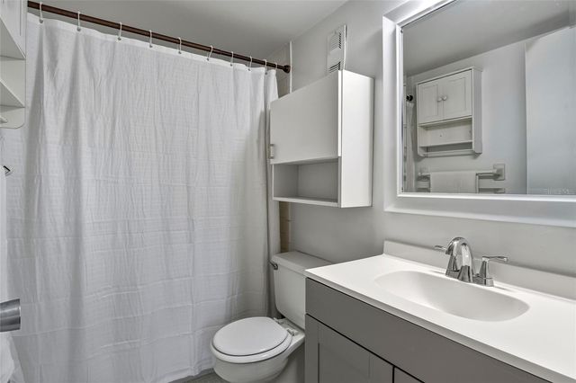 3236 S SEMORAN BOULEVARD 22, Orlando, FL 32822