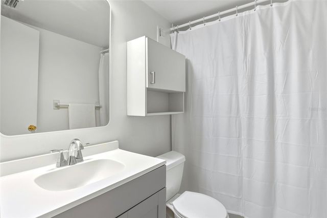 3236 S SEMORAN BOULEVARD 22, Orlando, FL 32822