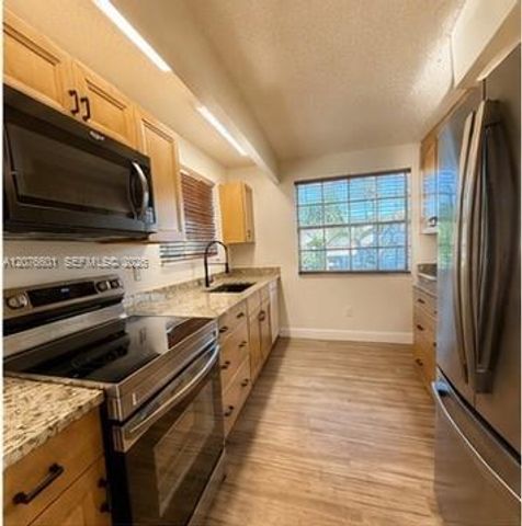 2646 SE 19th Court 204-D, Homestead, FL 33035