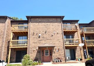 2264 Abbeywood Drive A, Lisle, IL 60532