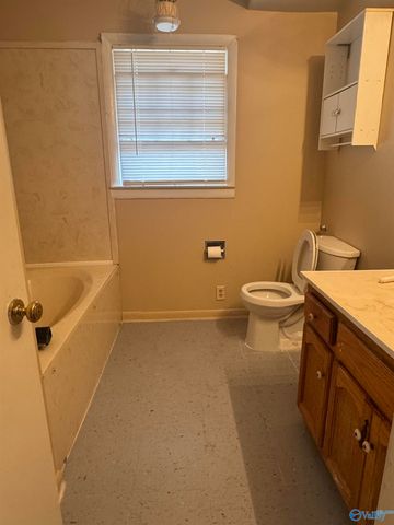 2005 Rosewood Drive, Huntsville, AL 35810