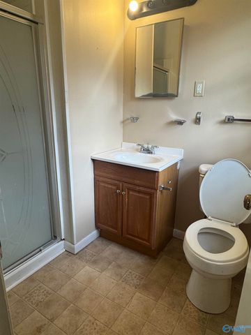 2005 Rosewood Drive, Huntsville, AL 35810