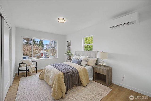 8844 16th Avenue SW, Seattle, WA 98106