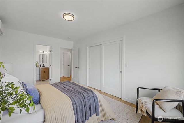 8844 16th Avenue SW, Seattle, WA 98106