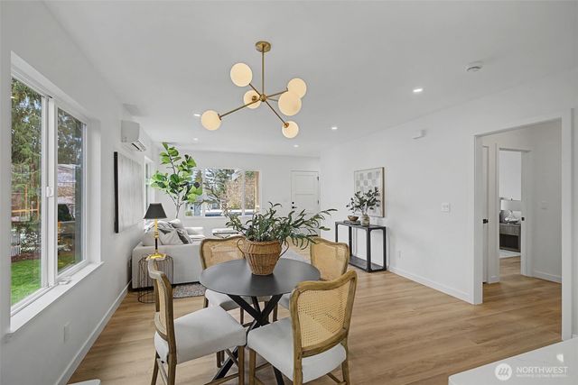 8844 16th Avenue SW, Seattle, WA 98106