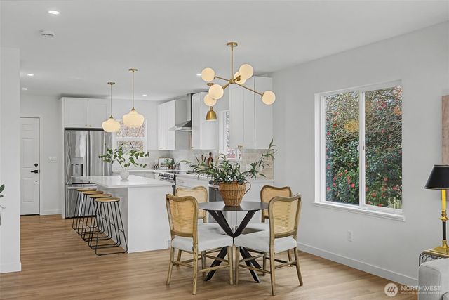 8844 16th Avenue SW, Seattle, WA 98106