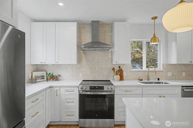 8844 16th Avenue SW, Seattle, WA 98106