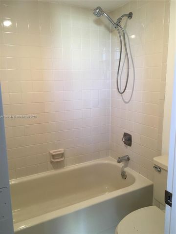 2931 SW 87th Ter 1923, Davie, FL 33328