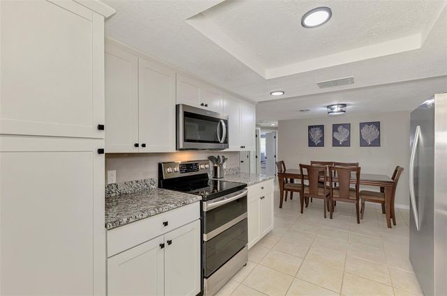 361 FALKLAND ROAD, Venice, FL 34293