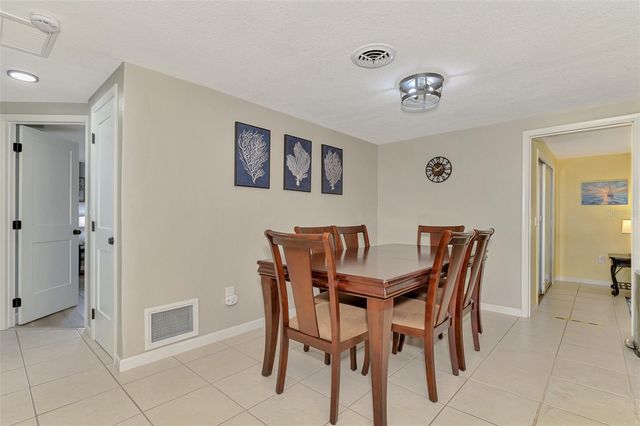 361 FALKLAND ROAD, Venice, FL 34293