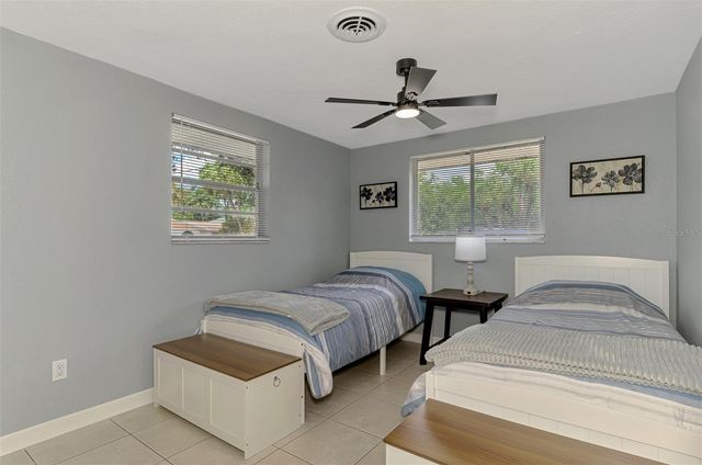 361 FALKLAND ROAD, Venice, FL 34293