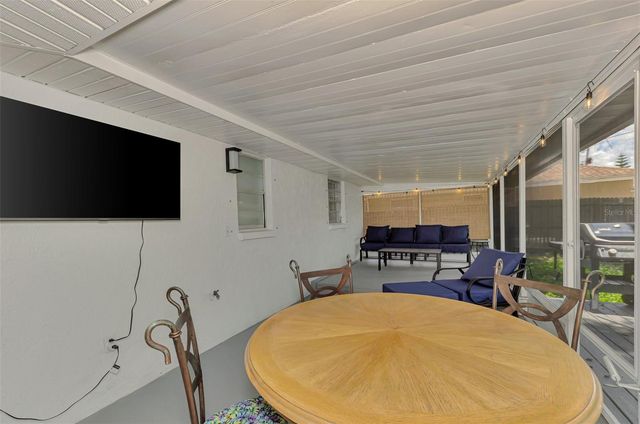 361 FALKLAND ROAD, Venice, FL 34293