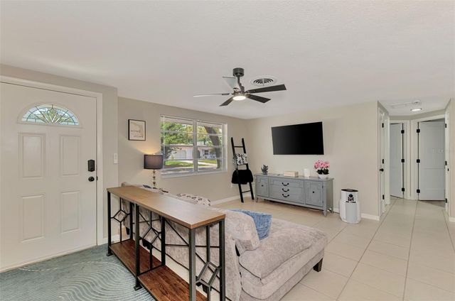 361 FALKLAND ROAD, Venice, FL 34293