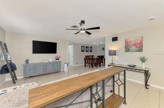 361 FALKLAND ROAD, Venice, FL 34293