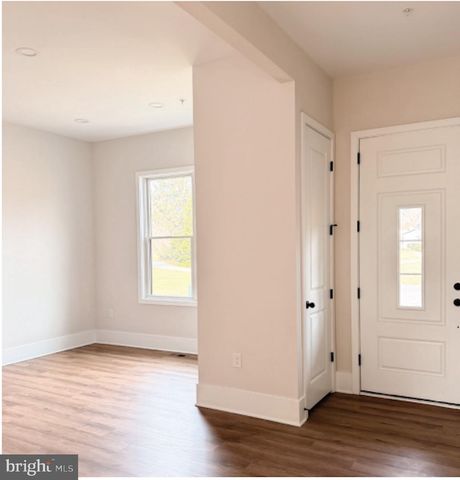 1 MALLARD DR, Westminster, MD 21158
