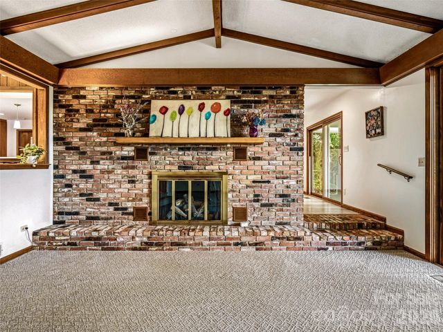 252 Middlemount Road, Pisgah Forest, NC 28768