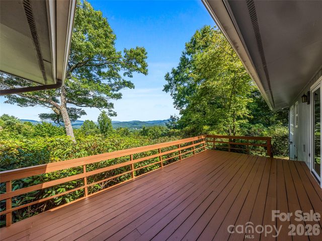 252 Middlemount Road, Pisgah Forest, NC 28768