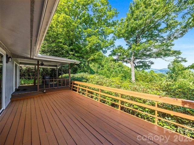 252 Middlemount Road, Pisgah Forest, NC 28768