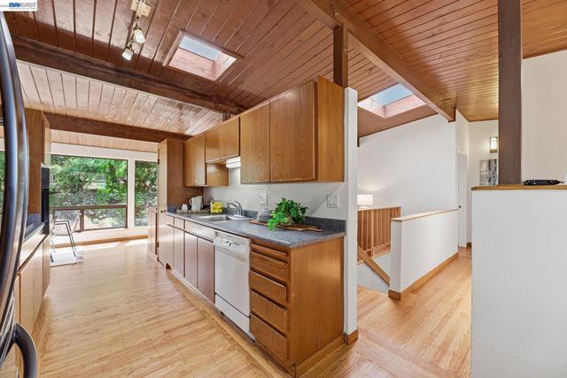 1649 Julian Dr, El Cerrito, CA 94530