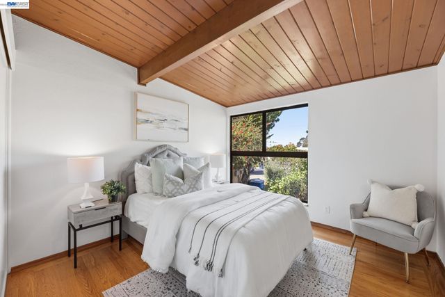 1649 Julian Dr, El Cerrito, CA 94530